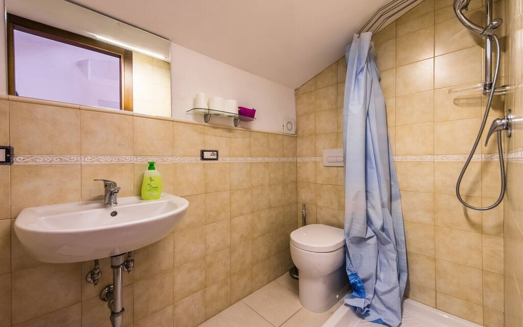 Villa Le Ripe Apartments - Gambassi Terme, Toscana - : Autumn, Bathroom, Spring, Summer