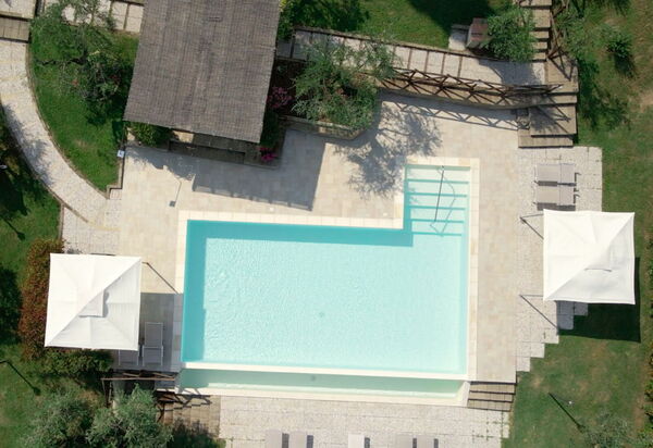 Villa Le Ripe - Gambassi Terme, Toscana: Autumn, Pool, Spring, Summer