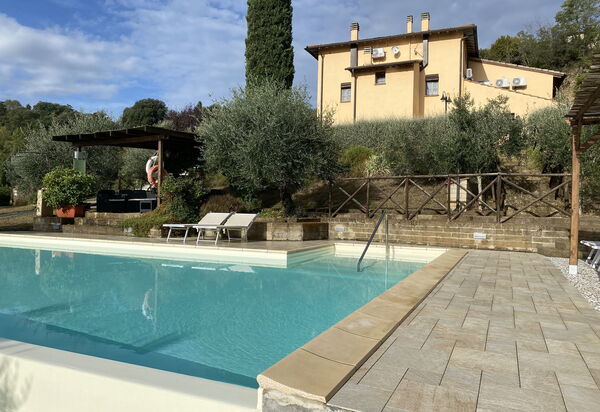 Villa Le Ripe - Gambassi Terme, Toscana: Autumn, Pool, Spring, Summer
