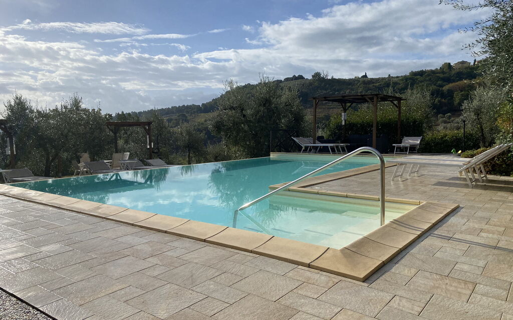 Villa Le Ripe - Gambassi Terme, Toscana: Autumn, Pool, Spring, Summer