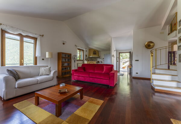 Belvedere, House With Private Pool And Garden, Recco: Autunno, Estate, Primavera, Soggiorno