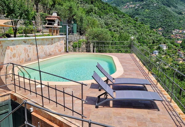 Belvedere, House With Private Pool And Garden, Recco: Autunno, Estate, Piscina, Primavera