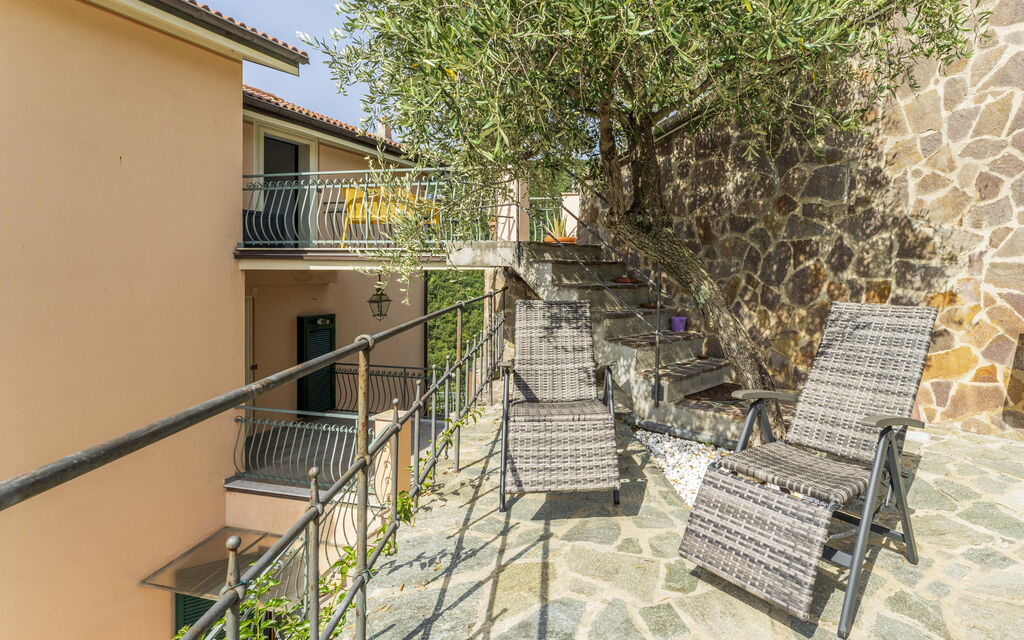 Belvedere, House With Private Pool And Garden, Recco: Autunno, Balcone / Terrazza / Patio, Estate, Primavera