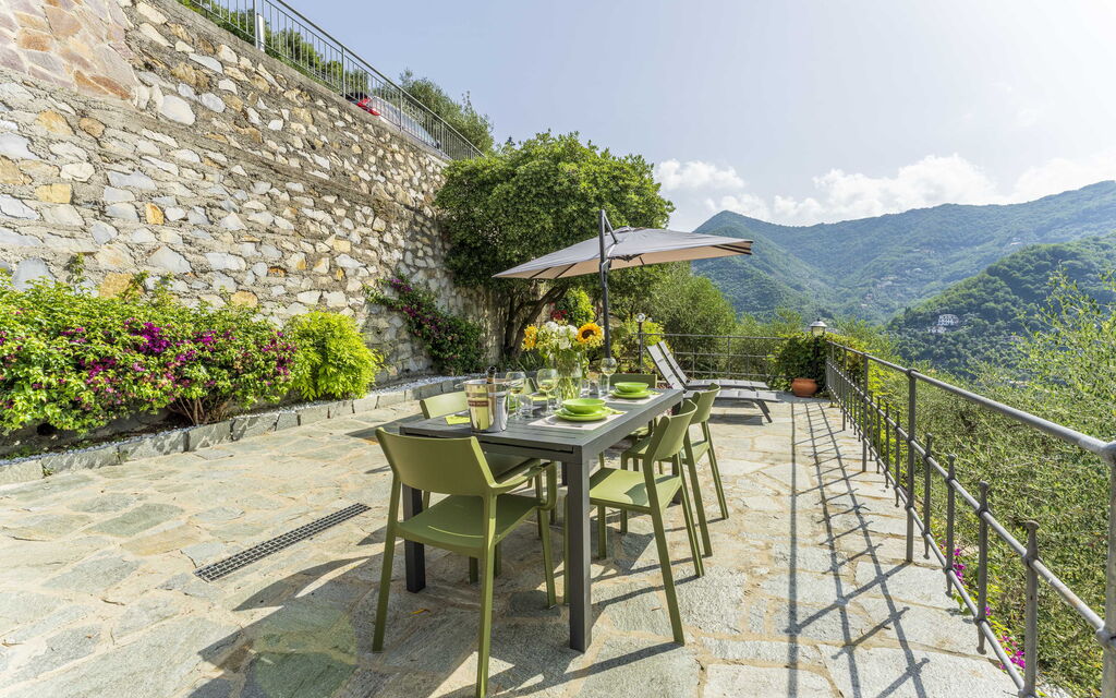Belvedere, House With Private Pool And Garden, Recco: Autunno, Balcone / Terrazza / Patio, Estate, Esterni, Primavera
