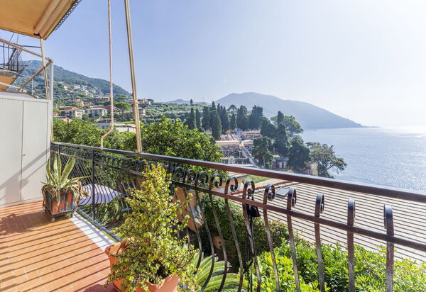 A Due Passi da Camogli, Seaview with Terrace, Wifi: Autunno, Balcone / Terrazza / Patio, Estate, Primavera