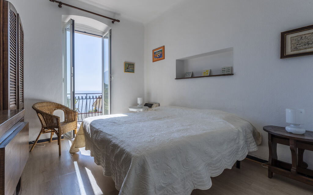 A Due Passi da Camogli, Seaview with Terrace, Wifi: Autunno, Camera da letto, Estate, Primavera