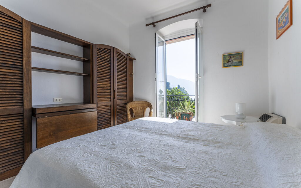A Due Passi da Camogli, Seaview with Terrace, Wifi: Autunno, Camera da letto, Estate, Primavera
