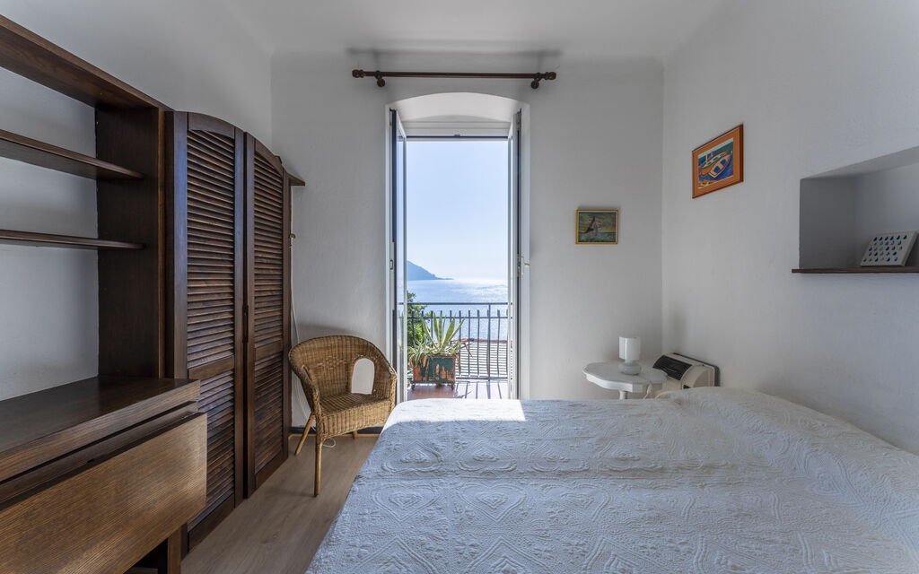 A Due Passi da Camogli, Seaview with Terrace, Wifi: Autunno, Camera da letto, Estate, Primavera