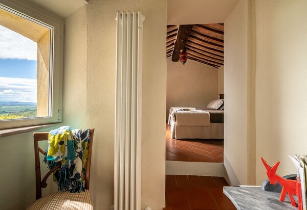 Monticchiello Apartment With Garden, Wifi, Pienza, Siena: Autumn, Bathroom, Building Exterior, Spring, Summer