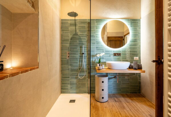 Monticchiello Apartment With Garden, Wifi, Pienza, Siena: Autumn, Bathroom, Building Exterior, Spring, Summer