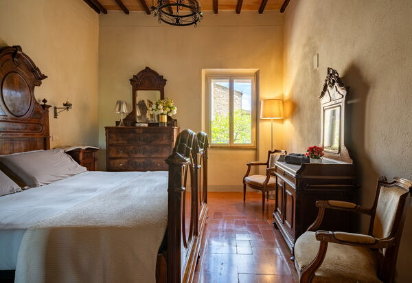 Monticchiello Apartment With Garden, Wifi, Pienza, Siena: Autumn, Bedroom, Building Exterior, Spring, Summer