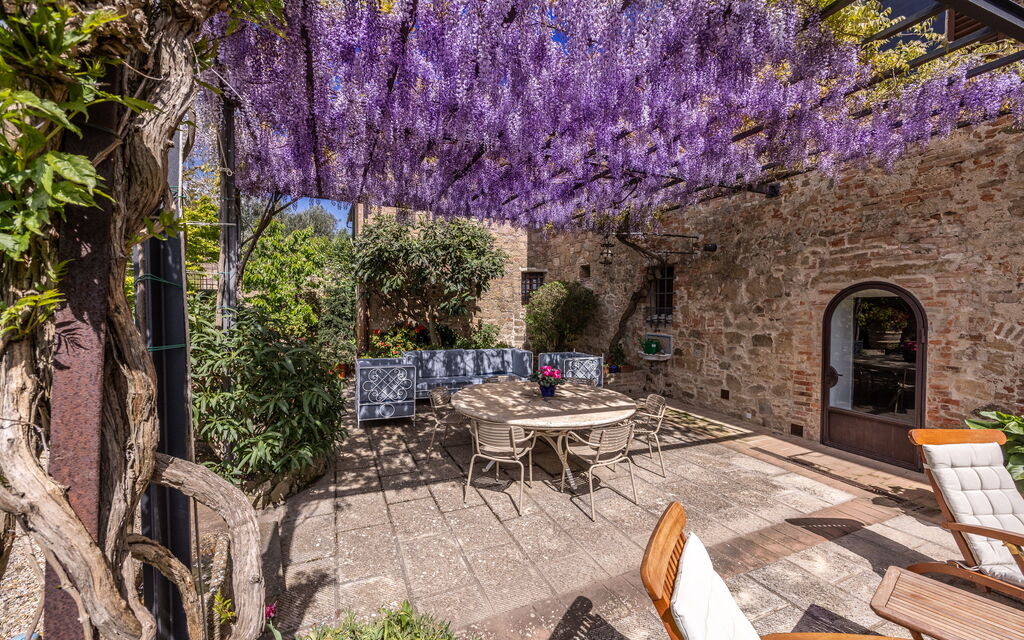 Monticchiello Apartment With Garden, Wifi, Pienza, Siena: Autumn, Garden, Spring, Winter