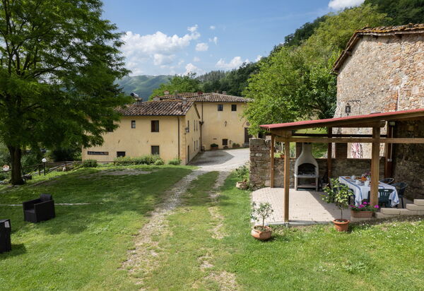 Locanda Di Alberi: Balcony / Terrace / Patio, Building Exterior, Garden, Main Entrance, Outdoor