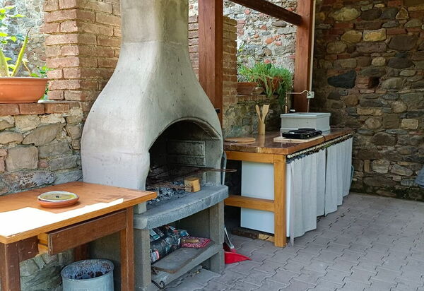 Locanda Di Alberi: Balcony / Terrace / Patio, Building Exterior, Kitchen, Outdoor