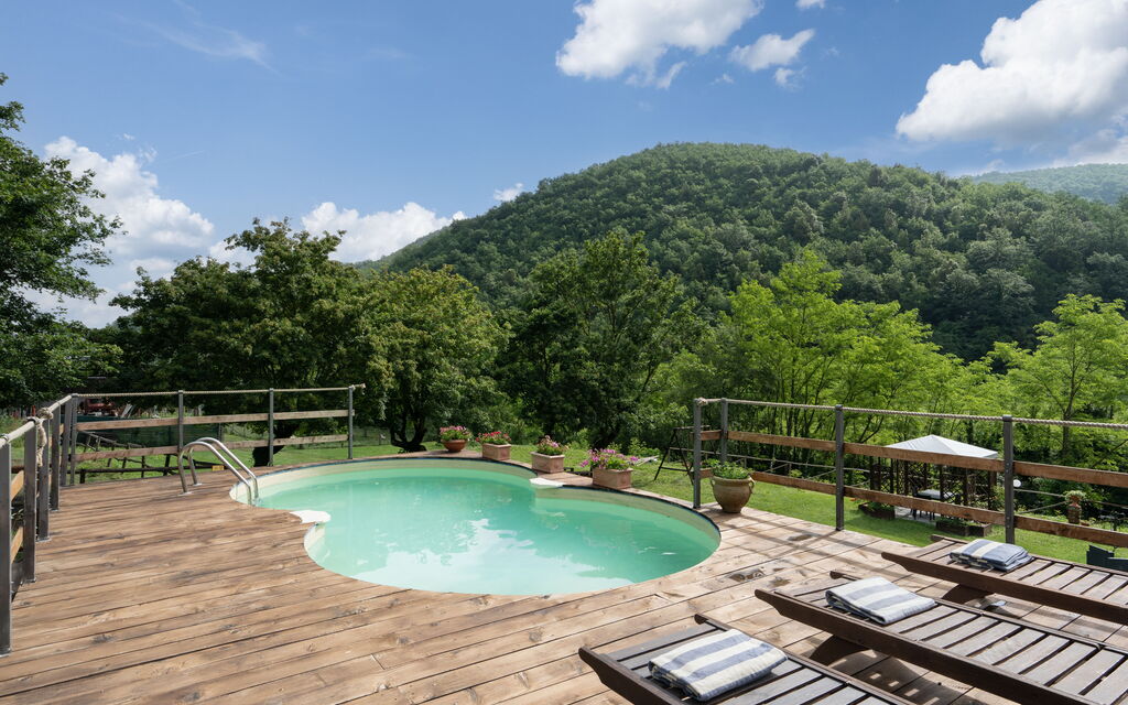 Locanda Di Alberi: Building Exterior, Outdoor, Pool, Scenic View