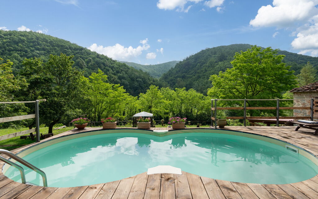 Locanda Di Alberi: Building Exterior, Outdoor, Pool, Scenic View