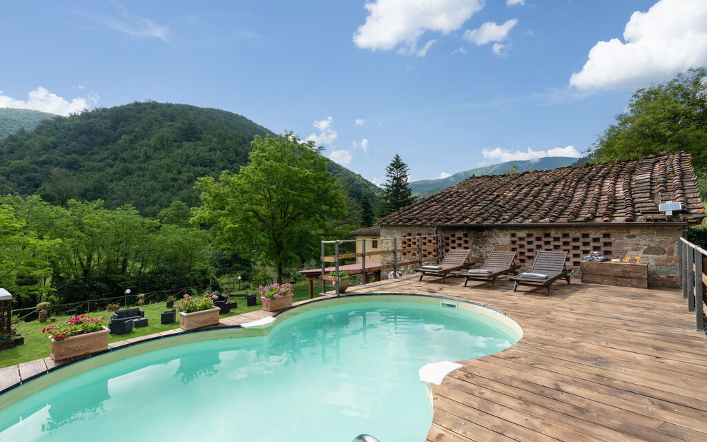 Locanda Di Alberi: Building Exterior, Outdoor, Pool, Scenic View