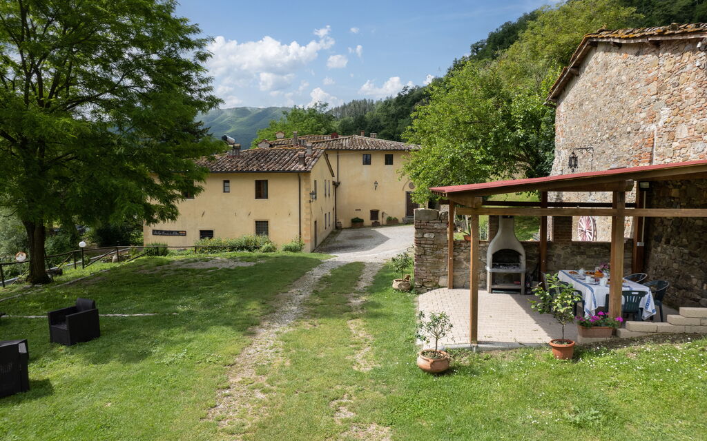 Locanda Di Alberi: Balcony / Terrace / Patio, Building Exterior, Garden, Main Entrance, Outdoor