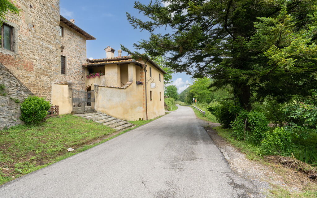 Locanda Di Alberi: Building Exterior, Main Entrance