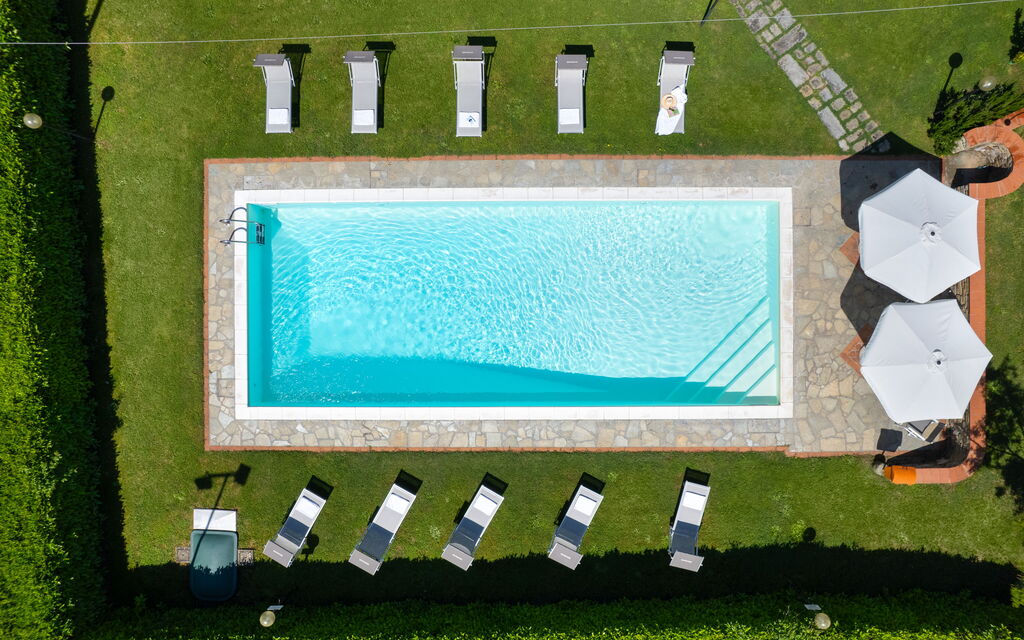 Podere Grossi: Building Exterior, Garden, Outdoor, Pool