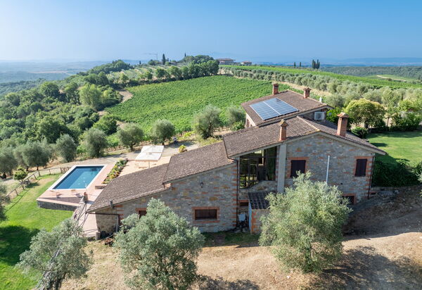 Casa Di Luca, Pool, Castelnuovo Berardenga: Autumn, Building Exterior, Spring, Summer
