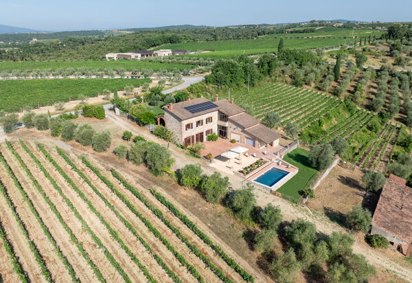 Casa Di Luca, Pool, Castelnuovo Berardenga: Autumn, Building Exterior, Spring, Summer