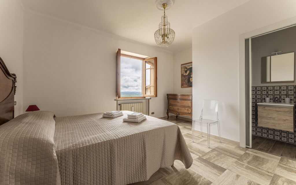 Casa Di Luca, Pool, Castelnuovo Berardenga: Autunno, Camera da letto, Estate, Primavera