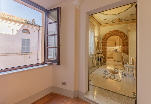 Charming Apartment Cartoni - Città Della Pieve, Umbria: Autunno, Entrata Principale, Estate, Primavera