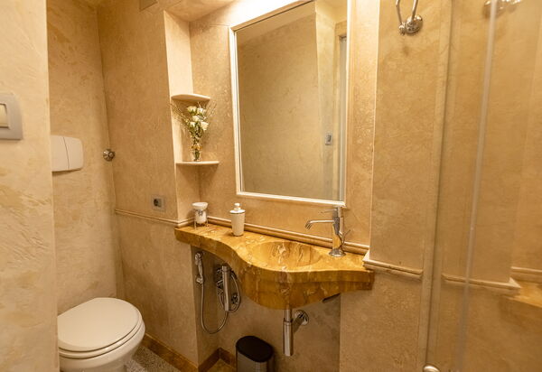 Charming Apartment Cartoni - Città Della Pieve, Umbria: Autunno, Bagno, Estate, Primavera