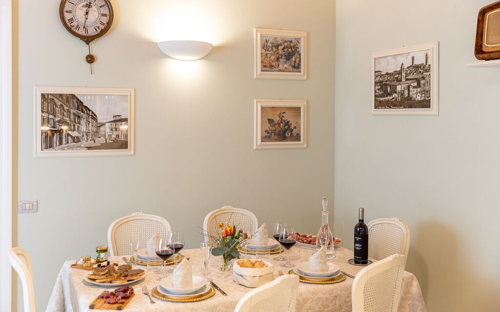 Charming Apartment Cartoni - Città Della Pieve, Umbria: Autumn, Kitchen, Spring, Summer