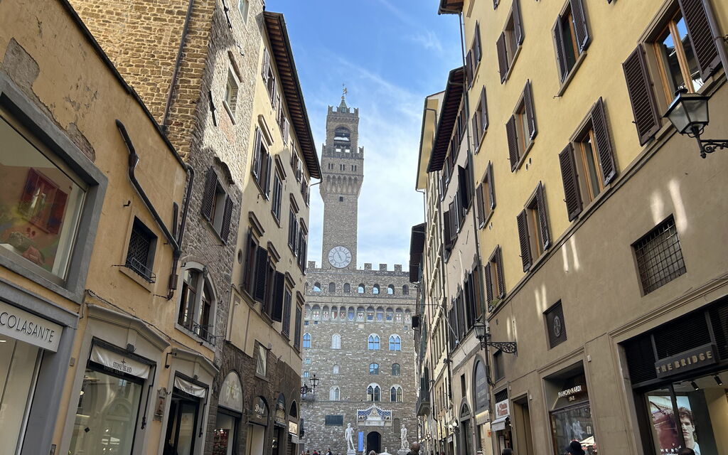 Betty Florence Charming Modern Apartment Near Piazza della Libertà: Activities, Autumn, Spring, Summer