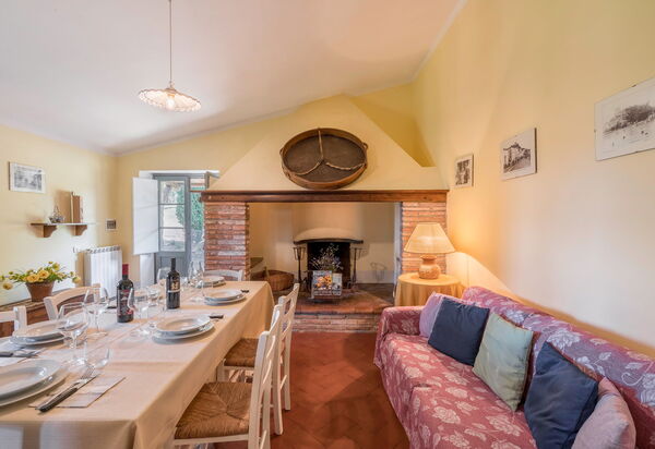 Orcia Panoramic View With Pool: Autumn, Dining Room, Living Room, Spring, Summer