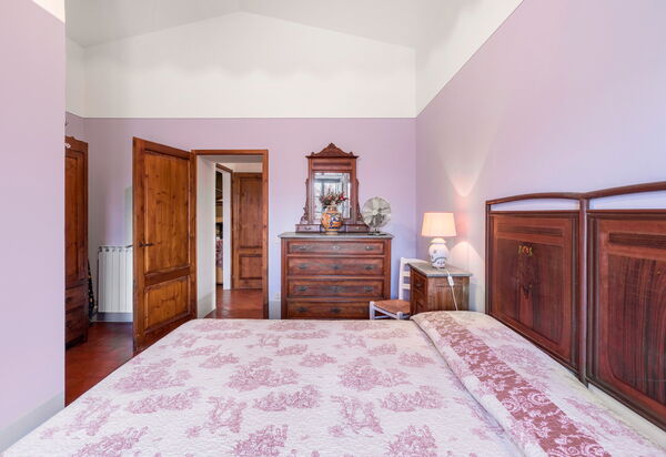 Orcia Panoramic View With Pool: Autumn, Bedroom, Spring, Summer