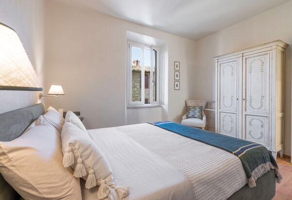 Il Nespolo Charming Apartment Fonterutoli - Siena, Toscana: Autumn, Bedroom, Spring, Summer
