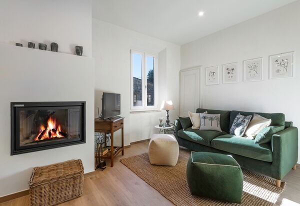 Il Nespolo Charming Apartment Fonterutoli - Siena, Toscana: Autumn, Living Room, Spring, Summer