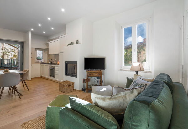 Il Nespolo Charming Apartment Fonterutoli - Siena, Toscana: Autumn, Living Room, Spring, Summer