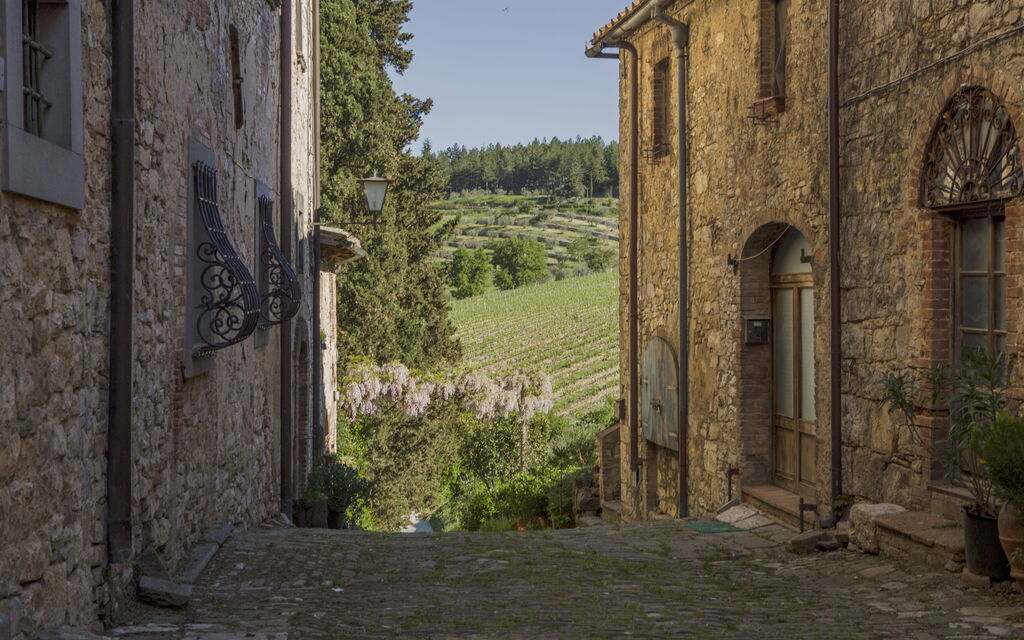 Il Nespolo Charming Apartment Fonterutoli - Siena, Toscana: Autumn, Outdoor, Spring, Summer