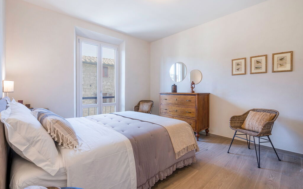 Il Nespolo Charming Apartment Fonterutoli - Siena, Toscana: Autumn, Bedroom, Spring, Summer
