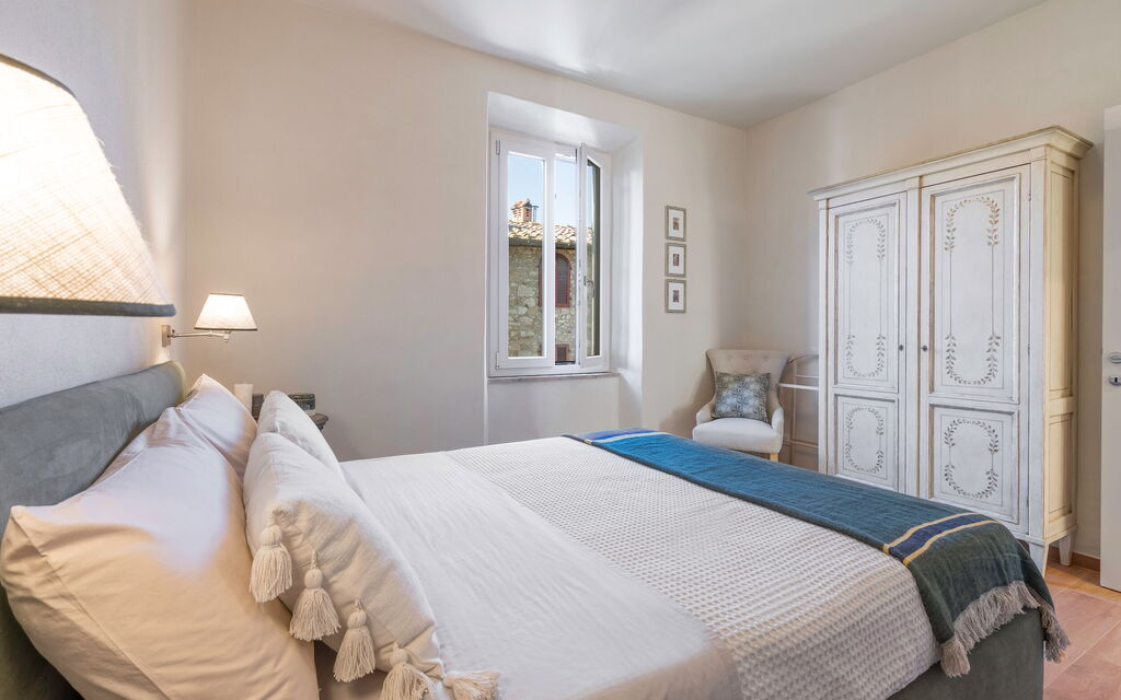 Il Nespolo Charming Apartment Fonterutoli - Siena, Toscana: Autumn, Bedroom, Spring, Summer