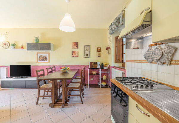 Vecchia Fornace – La Piastra Agriturismo, With Pool, Abetone: Autunno, Cucina, Estate, Primavera, Sala da pranzo