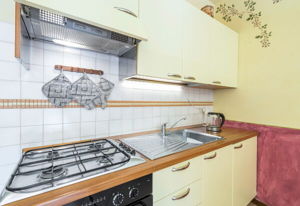 Vecchia Fornace – La Piastra Agriturismo, With Pool, Abetone: Autunno, Cucina, Estate, Primavera