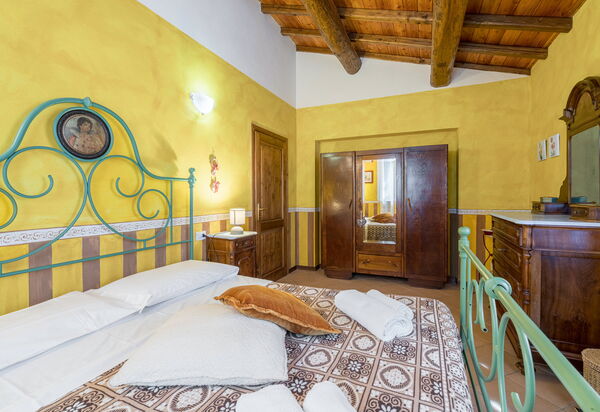 Vecchia Fornace – La Piastra Agriturismo, With Pool, Abetone: Autunno, Camera da letto, Estate, Primavera