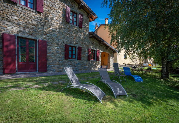 Vecchia Fornace – La Piastra Agriturismo, With Pool, Abetone: Autunno, Estate, Primavera