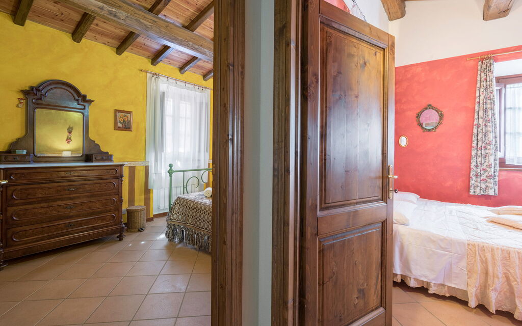 Vecchia Fornace – La Piastra Agriturismo, With Pool, Abetone: Autunno, Camera da letto, Estate, Primavera