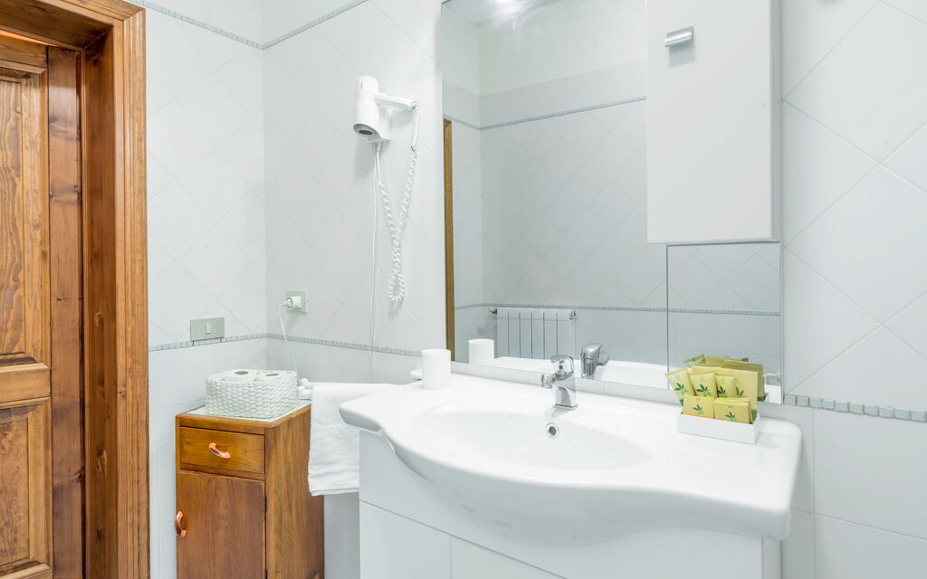 Vecchia Fornace – La Piastra Agriturismo, With Pool, Abetone: Autunno, Bagno, Estate, Primavera