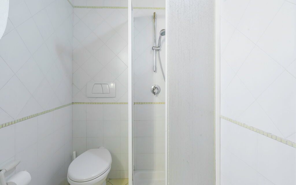 La Vecchia Fornace La Piastra Apartments - Abetone - : Autumn, Bathroom, Spring, Summer