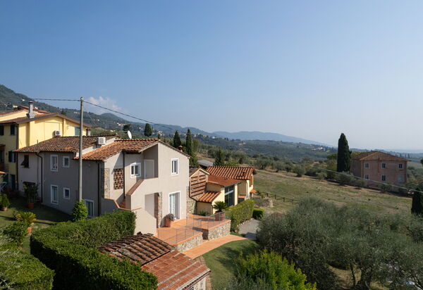 Casa Mony: Autumn, Building Exterior, Garden, Main Entrance, Outdoor, Pool, Spring, Summer