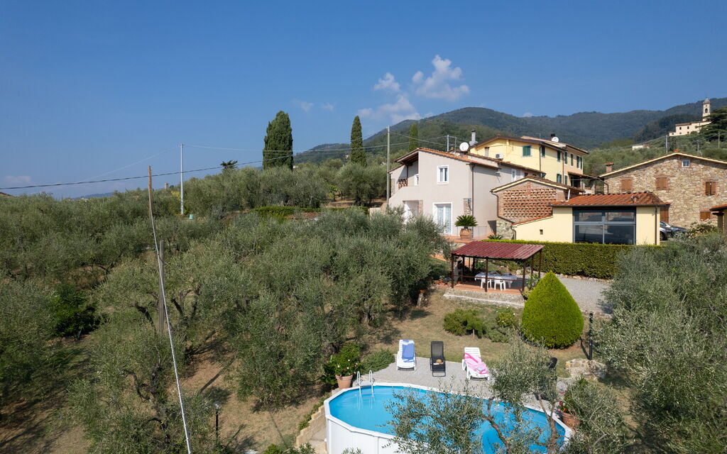 Casa Mony: Autumn, Building Exterior, Spring, Summer