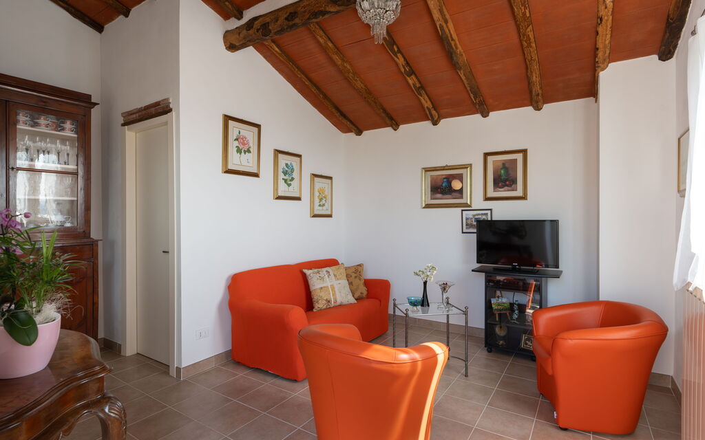 Casa Mony: Autumn, Living Room, Spring, Summer