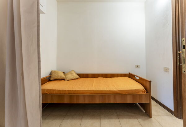 Giannella Beach Residence Apartment - Giannella, Grosseto: Autumn, Bedroom, Spring, Summer
